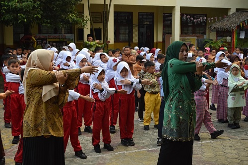 Model Kolaboratif Sekolah di Pekanbaru untuk Implementasi Program Sekolah Sehat
